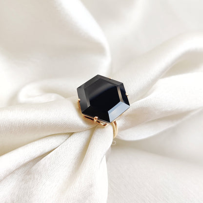 Natural Black Onyx Hexagon Cut Ring, 14K Solid Yellow Gold Obyx Ring, December Birthstone Ring, Statement Black Onyx Ring, Birthday Present