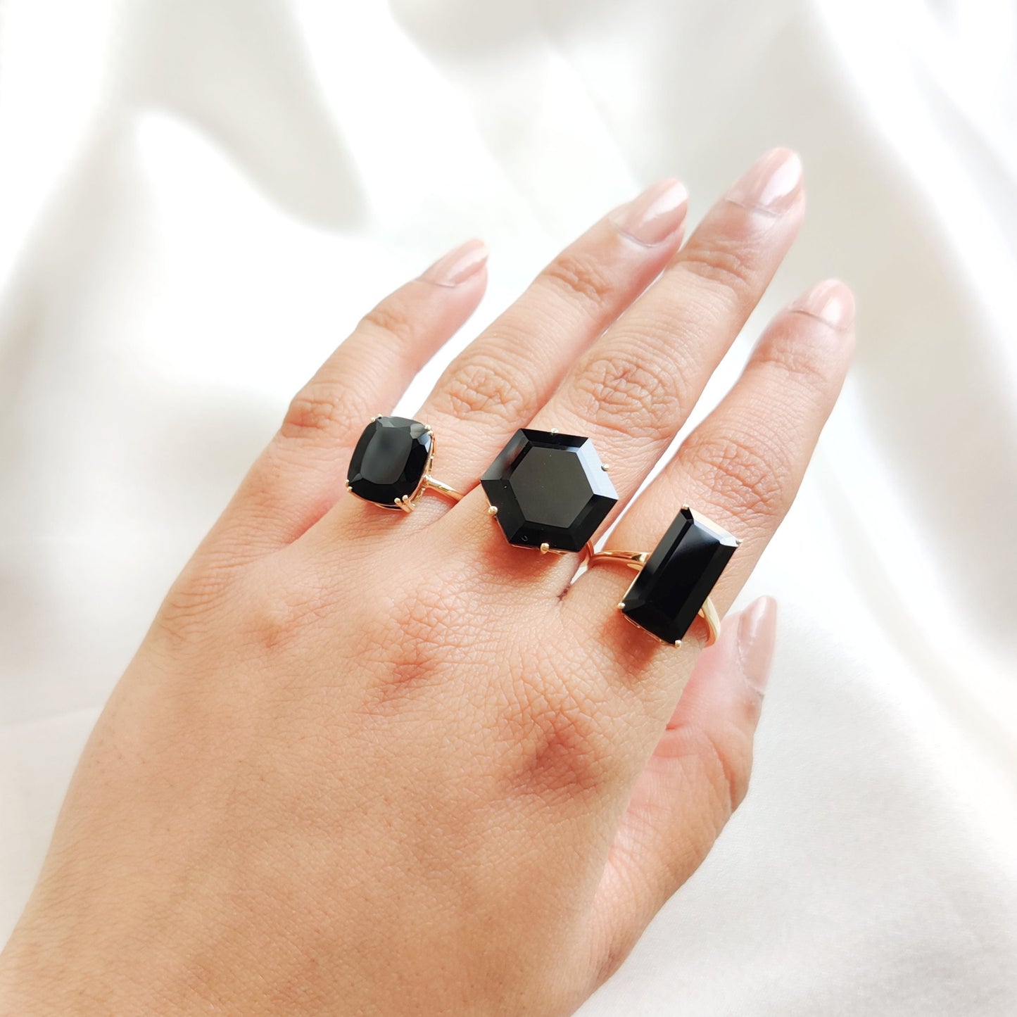 Natural Black Onyx Hexagon Cut Ring, 14K Solid Yellow Gold Obyx Ring, December Birthstone Ring, Statement Black Onyx Ring, Birthday Present