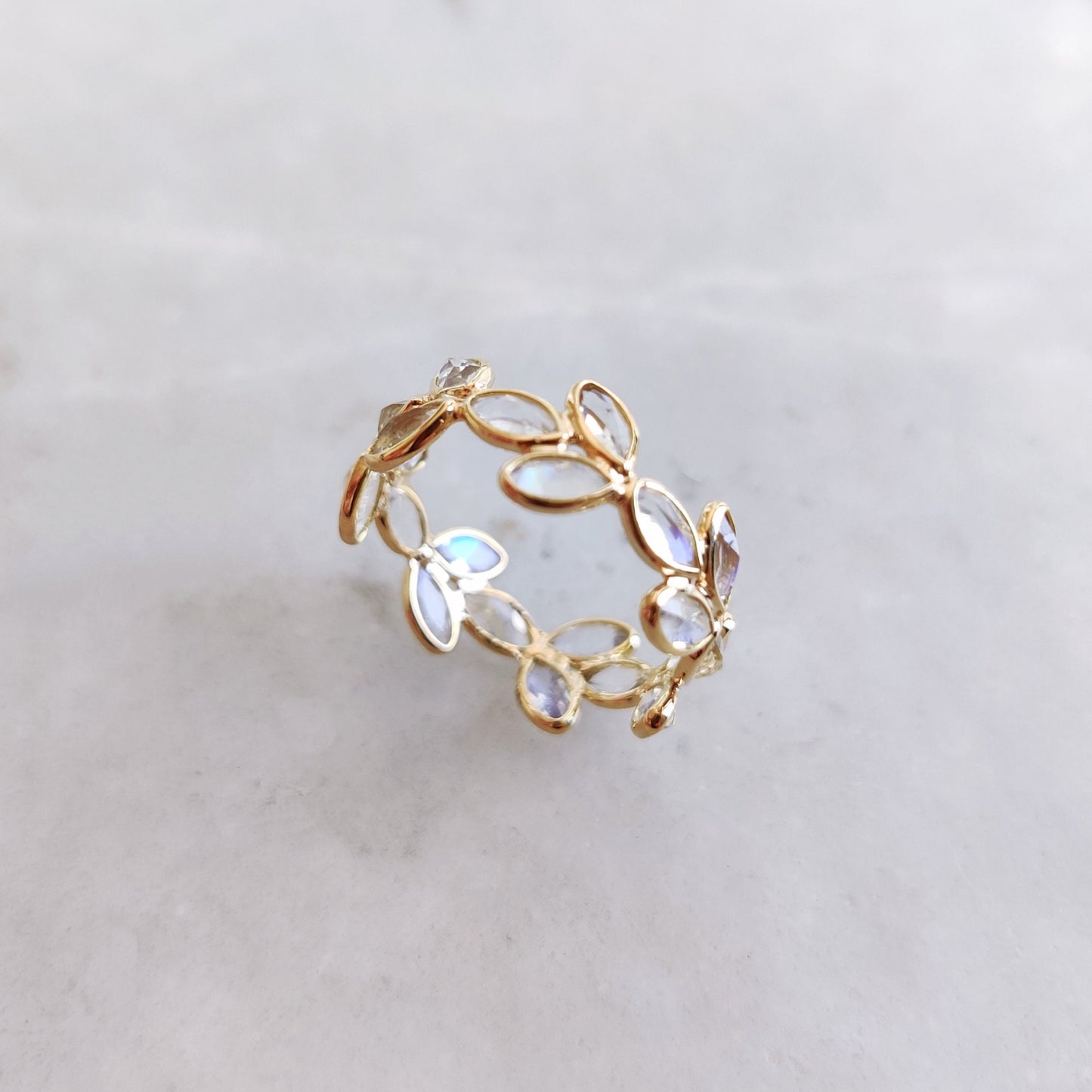 Natural Rainbow Moonstone Eternity Ring, Solid Gold Moonstone Ring, Rainbow Moonstone Bezel Ring, Floral Infinity Ring, June Birthstone Ring