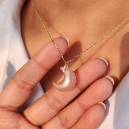 Natural Peach Moonstone Pendant, 14K Solid Yellow Gold Moonstone Pendant, June Birthstone Pendant, Crescent Moonstone Pendant, Birthday Gift