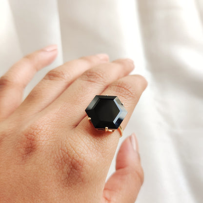 Natural Black Onyx Hexagon Cut Ring, 14K Solid Yellow Gold Obyx Ring, December Birthstone Ring, Statement Black Onyx Ring, Birthday Present