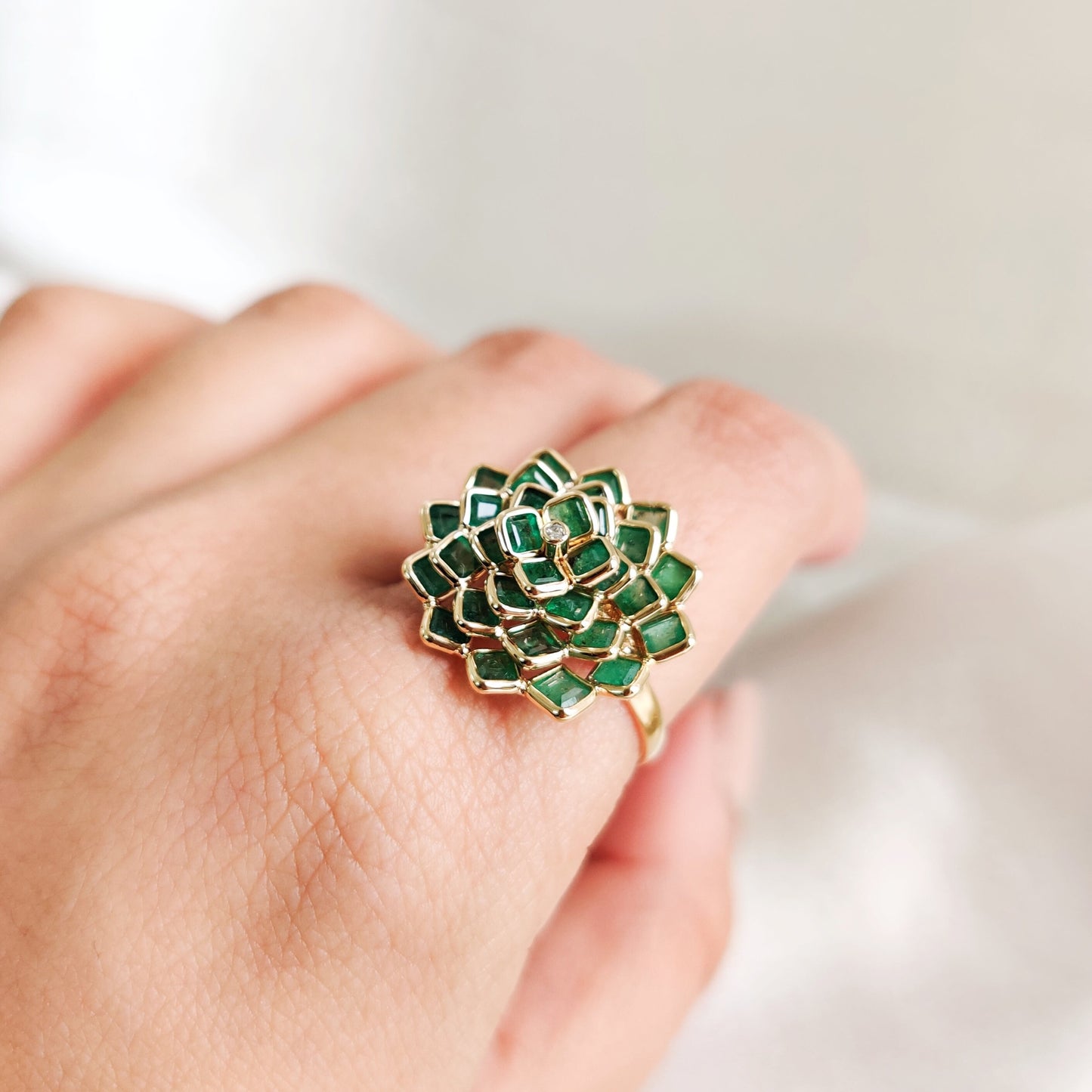 Natural Emerald Flower Ring, 14K Solid Gold Emerald & Diamond Ring, May Birthstone Ring, Dainty Emerald Ring, Emerald Jewelry