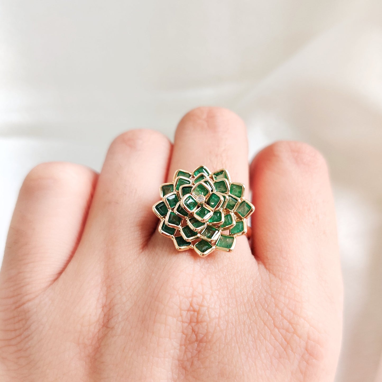 Natural Emerald Flower Ring, 14K Solid Gold Emerald & Diamond Ring, May Birthstone Ring, Dainty Emerald Ring, Emerald Jewelry