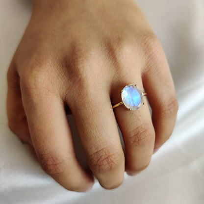 Natural Rainbow Moonstone Ring, 14K Solid Yellow Gold Blue Moonstone Ring, June Birthstone Ring, Oval Cut Moonstone Ring, Christmas Present