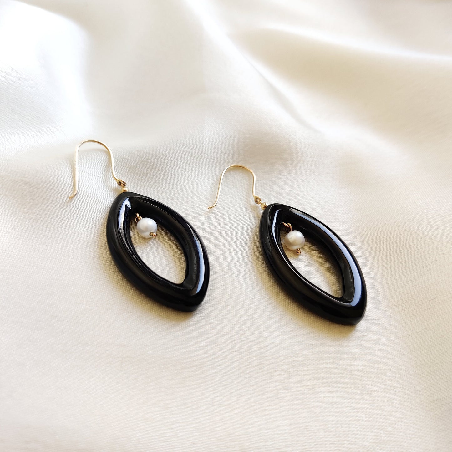 Natural Pearl Black & Black Onyx Earrings, 14K Solid Yellow Gold Earrings, January Birthstone, Onyx Drop Earrings, Statement Earrings