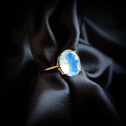 Natural Rainbow Moonstone Ring, 14K Solid Yellow Gold Blue Moonstone Ring, June Birthstone Ring, Oval Cut Moonstone Ring, Christmas Present