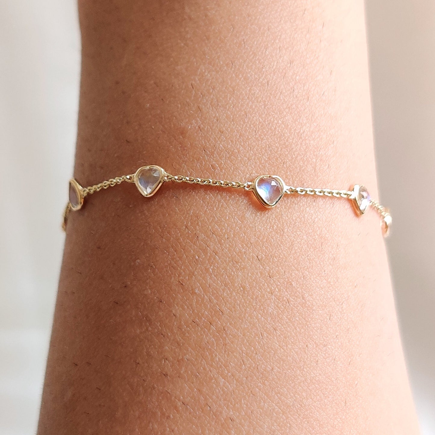 Natural Rainbow Moonstone Heart Bracelet, 14K Solid Yellow Gold Bracelet, Dainty Moonstone Bezel Bracelet, June Birthstone Bracelet