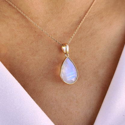 Natural Rainbow Moonstone Pendant, 14K Solid Yellow Gold Moonstone Pendant, June Birthstone Pendant, Blue Moonstone Pebdant, Christmas Gift