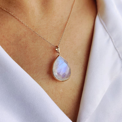 Natural Rainbow Moonstone Pendant, 14K Solid Yellow Gold Pendant, June Birthstone, Blue Moonstone Pendant, Christmas Gift, Bezel Pendant