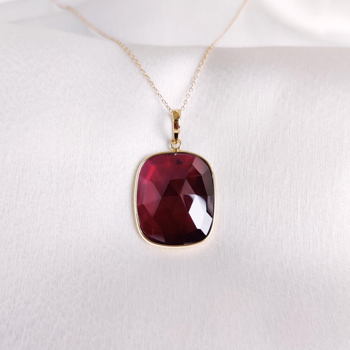 Natural Garnet Pendant, 14K Solid Yellow Gold Garnet Pendant, January Birthstone Pendant, Christmas Present, Garnet Jewelry