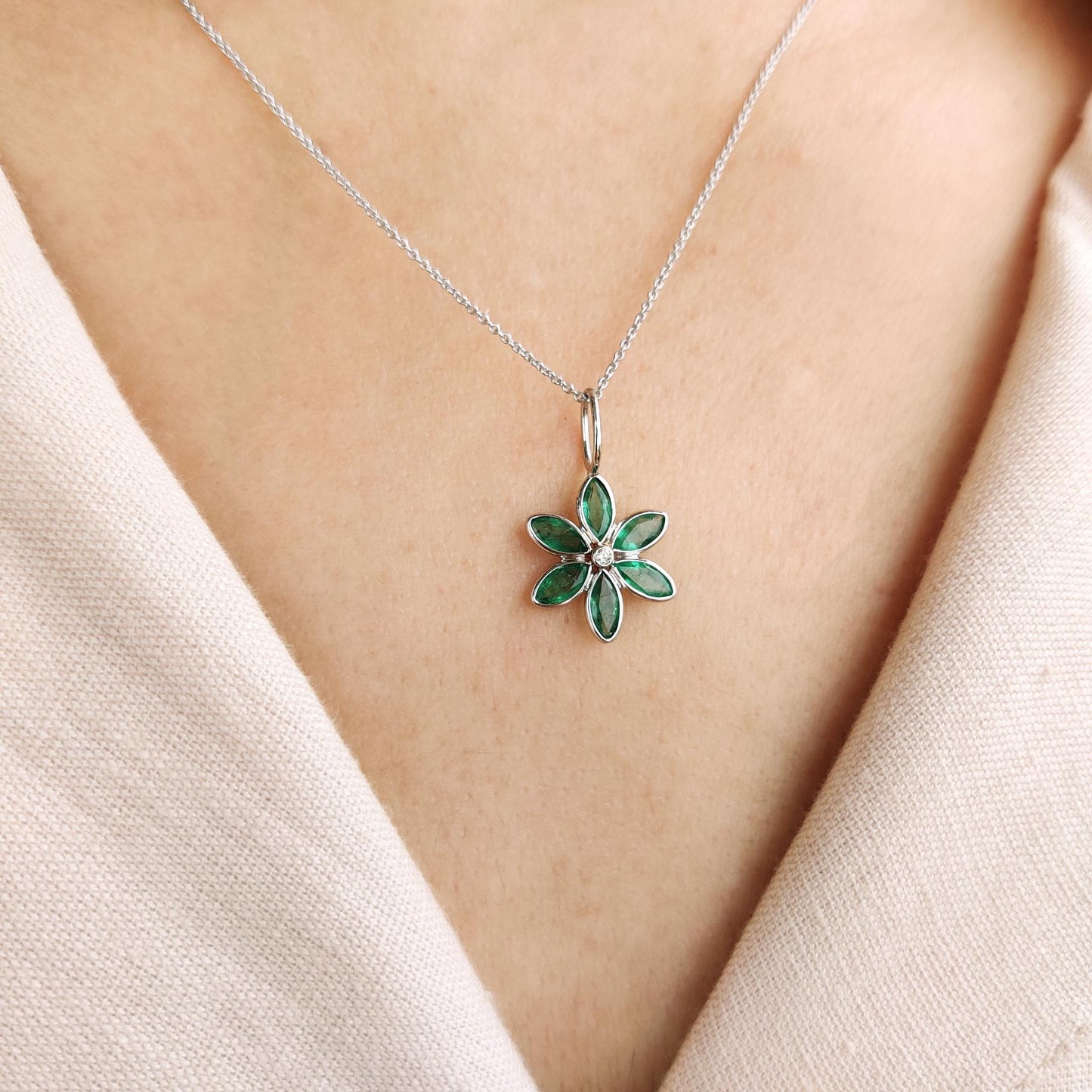 Natural Emerald & Diamond Pendant, 14K Solid White Gold Pendant, Emerald Flower Pendant, May Birthstone Birthstone, White Gold Jewelry