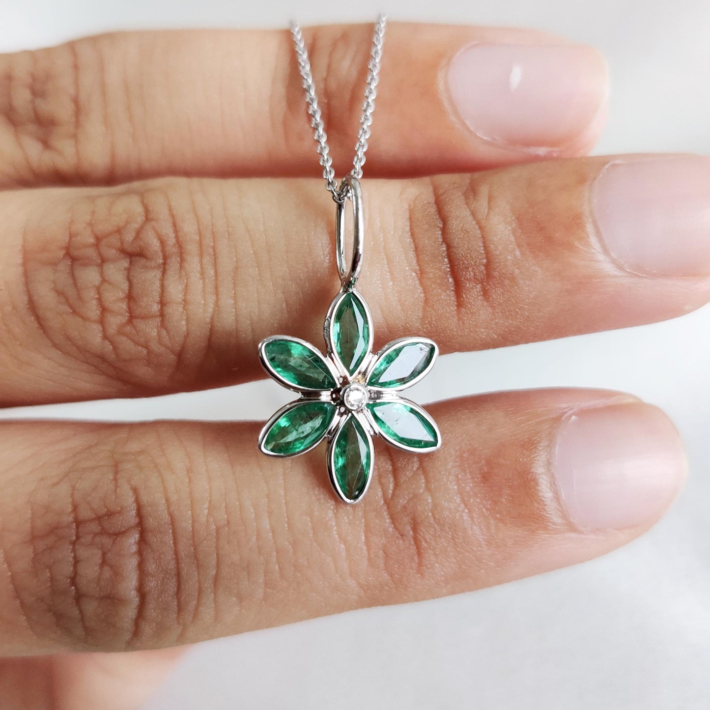 Natural Emerald & Diamond Pendant, 14K Solid White Gold Pendant, Emerald Flower Pendant, May Birthstone Birthstone, White Gold Jewelry