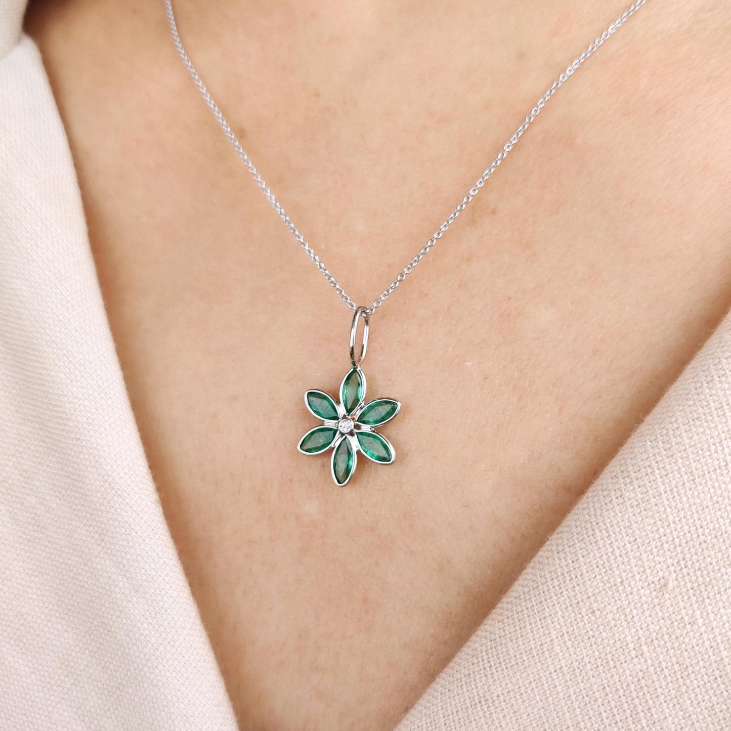 Natural Emerald & Diamond Pendant, 14K Solid White Gold Pendant, Emerald Flower Pendant, May Birthstone Birthstone, White Gold Jewelry