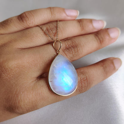 Natural Rainbow Moonstone Pendant, 14K Solid Yellow Gold Pendant, June Birthstone Pendant, Rainbow Moonstone Jewelry, Blue Moonstone Pendant