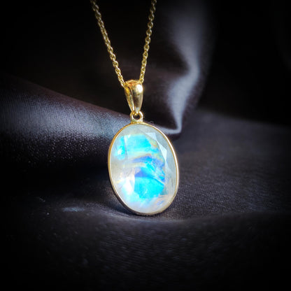 Natural Rainbow Moonstone Necklace, 14K Solid Gold Moonstone Pendant, Yellow Gold Necklace Pendant, Blue Moonstone Jewelry, June Birthstone