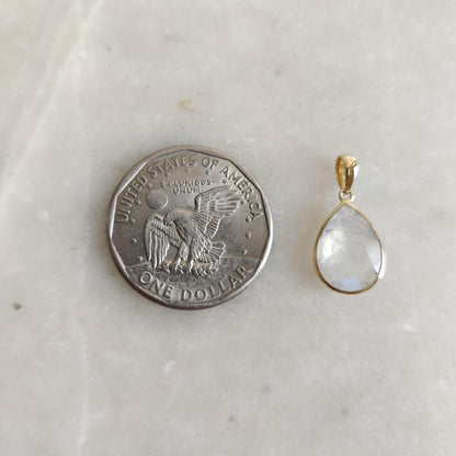 Natural Rainbow Moonstone Pendant, 14K Solid Yellow Gold Moonstone Pendant, Blue Moonstone Jewelry, June Birthstone Pendant, Christmas Gift