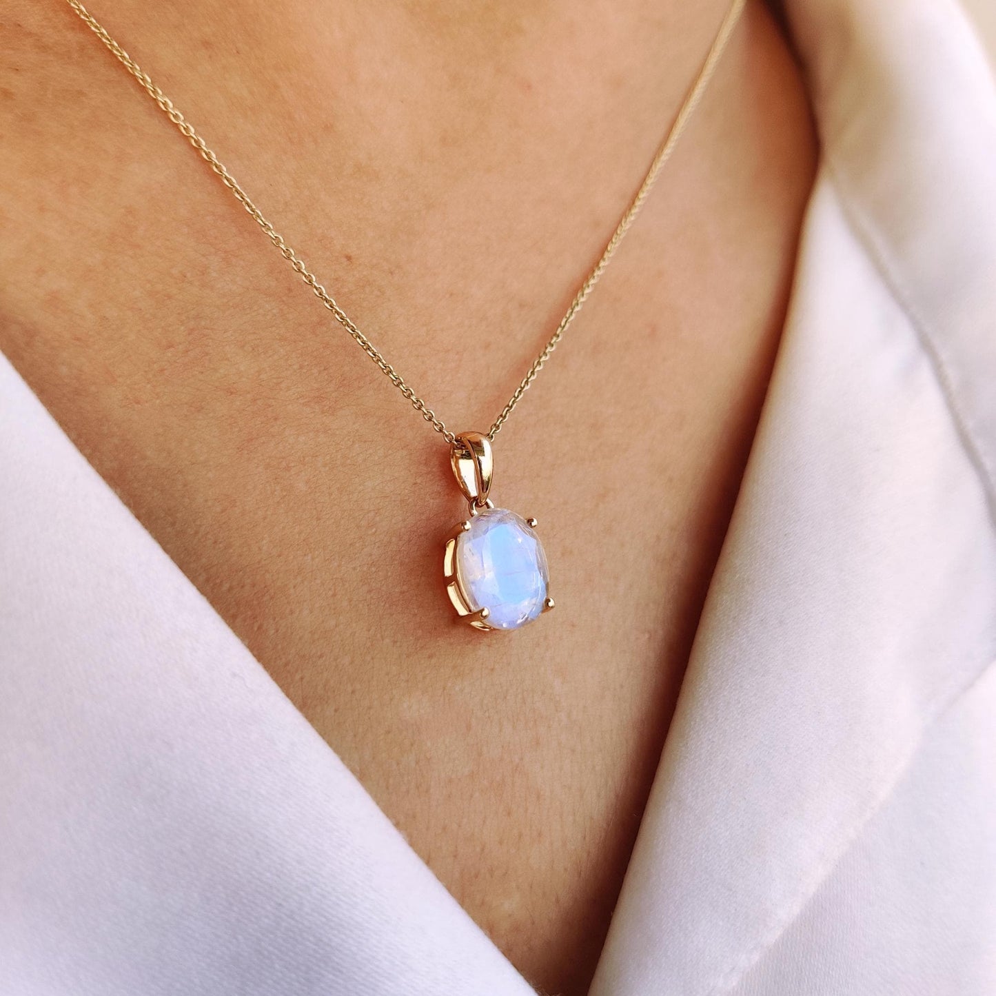 Natural Rainbow Moonstone Pendant, 14K Solid Yellow Gold Moonstone Pendant, June Birthstone Pendant, Christmas Gift, Blue Moonstone Jewelry