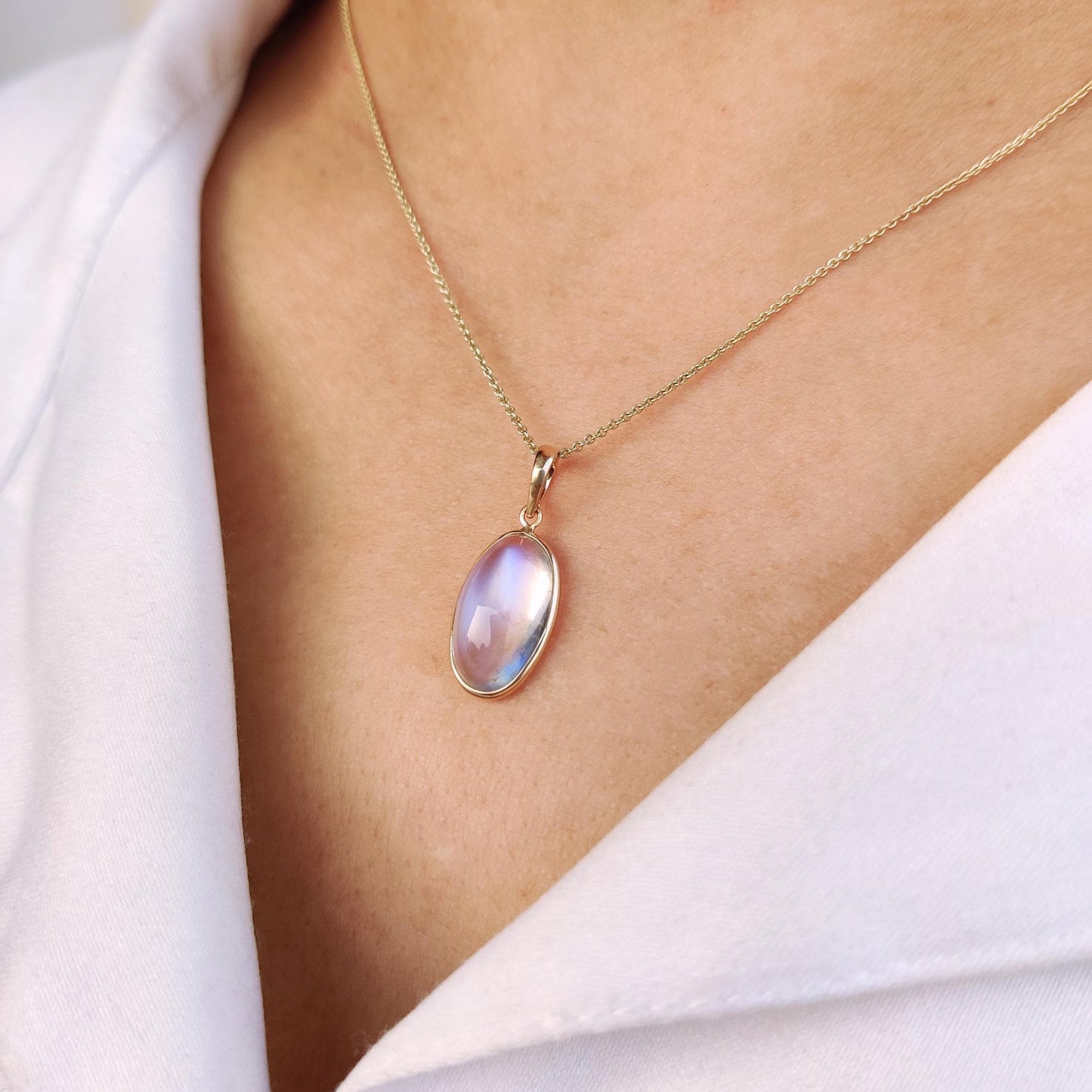 Natural Rainbow Moonstone Pendant, 14K Solid Yellow Gold Pendant, June Birthstone Pendant, Rainbow Moonstone Jewelry, Blue Moonstone Pendant