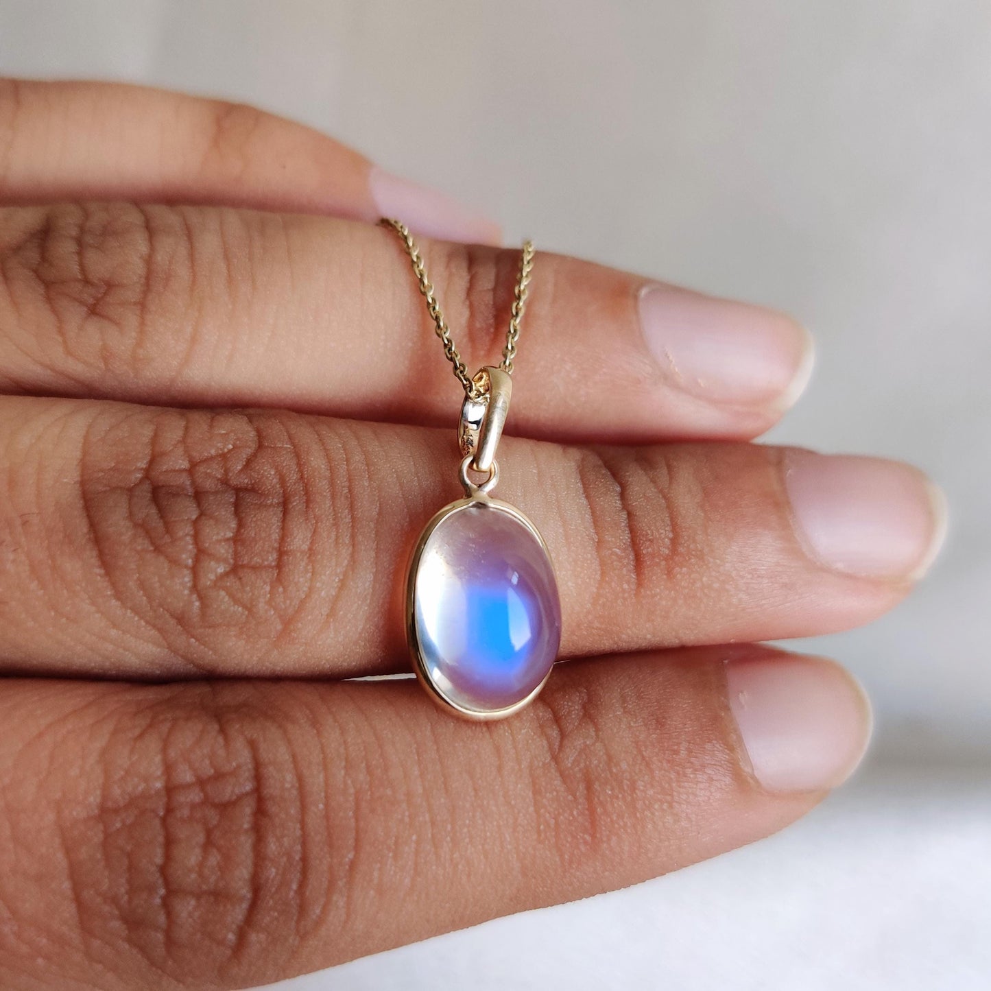 Natural Rainbow Moonstone Pendant, 14K Solid Yellow Gold Pendant, June Birthstone Pendant, Rainbow Moonstone Jewelry, Blue Moonstone Pendant