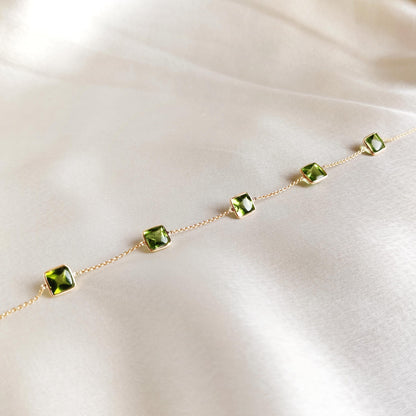 Natural Peridot Bracelet, 14K Yellow Gold Peridot Bracelet, Chain Bracelet, Dainty Gemstone Bracelet, Peridot Jewelry, August Birthstone