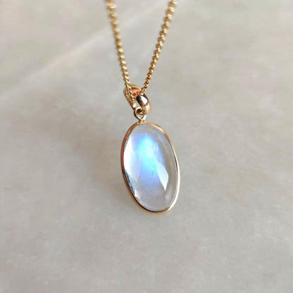 Natural Rainbow Moonstone Pendant, 14K Solid Yellow Gold Pendant, June Birthstone Pendant, Rainbow Moonstone Jewelry, Blue Moonstone Pendant