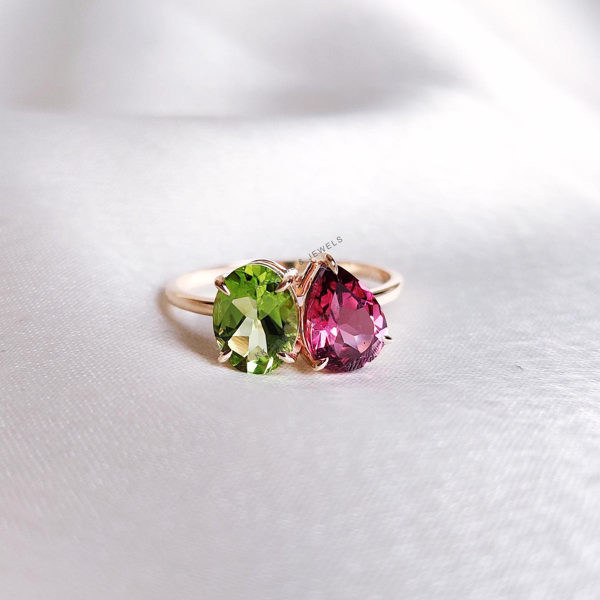 14K Solid Yellow Gold Natural Rhodolite Garnet & Peridot Toi et Moi Ring,