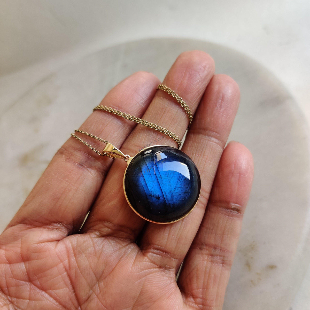 Natural Labradorite 14K Solid Gold Pendant, Round Bezel, November Birthstone