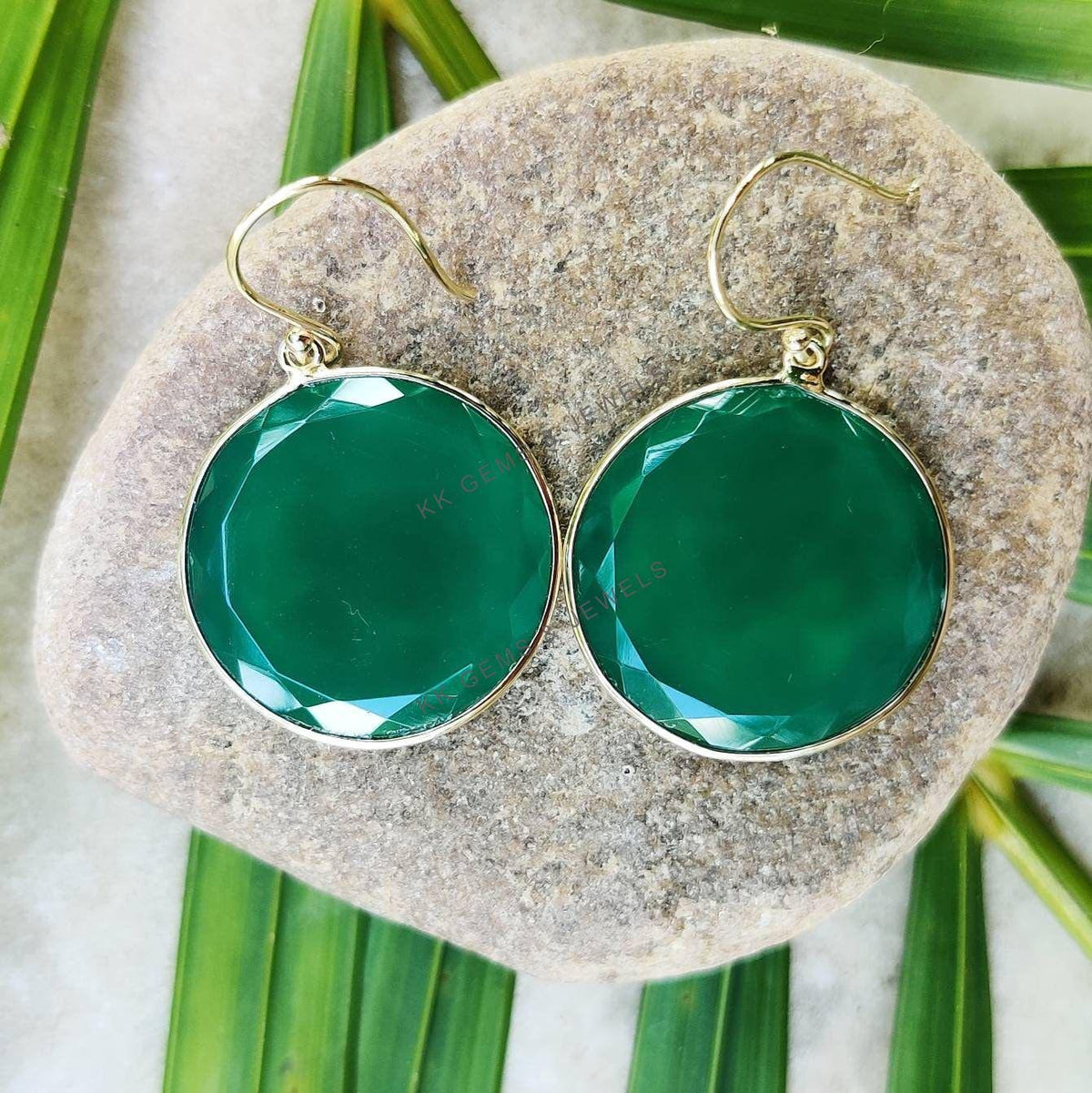 14K Solid Yellow Gold Natural Green Onyx Earrings, Round Flat Cut, May Birthstone