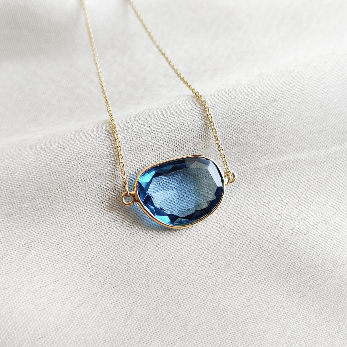 14K Solid Yellow Gold Natural Swiss Blue Topaz Bracelet, Dainty Gemstone Chain