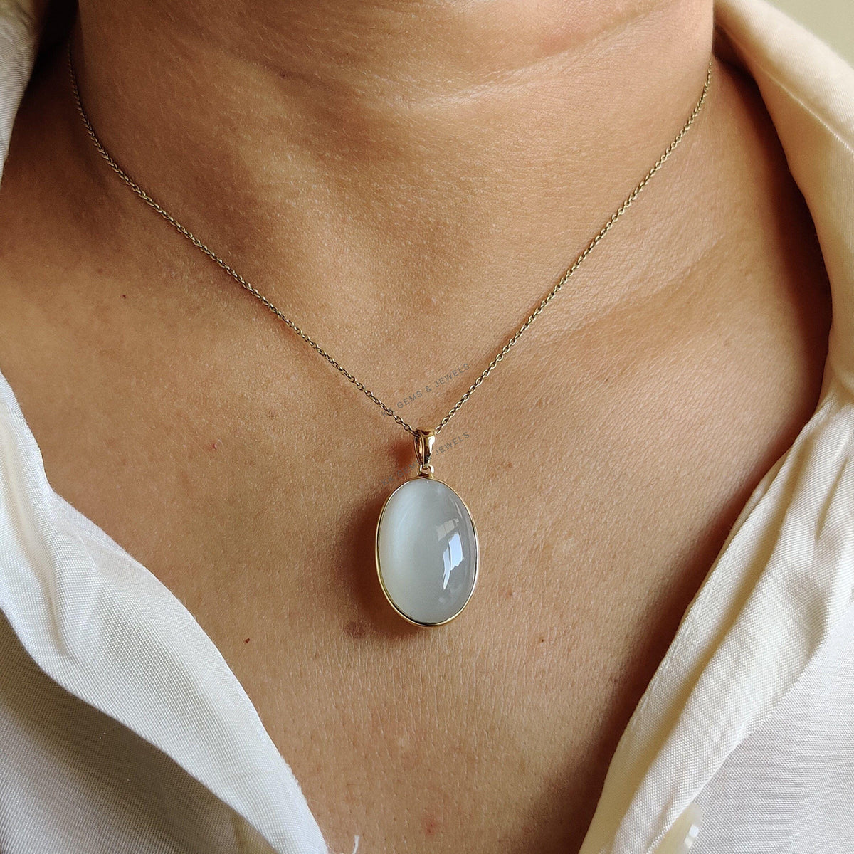 14K Solid Yellow Gold Oval Natural White Moonstone Pendant, June Birthstone