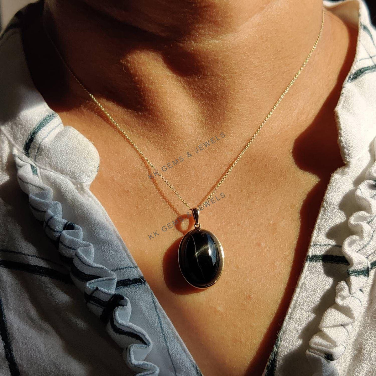 14K Solid Gold Natural Black Star Diopside Pendant, Handmade Oval Cabochon