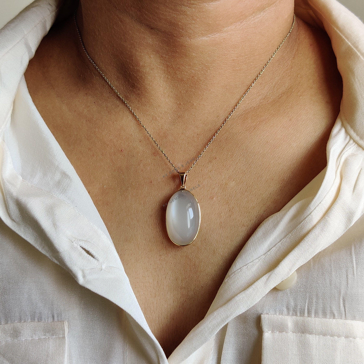 14K Solid Yellow Gold Natural White Moonstone Oval Pendant, June Birthstone