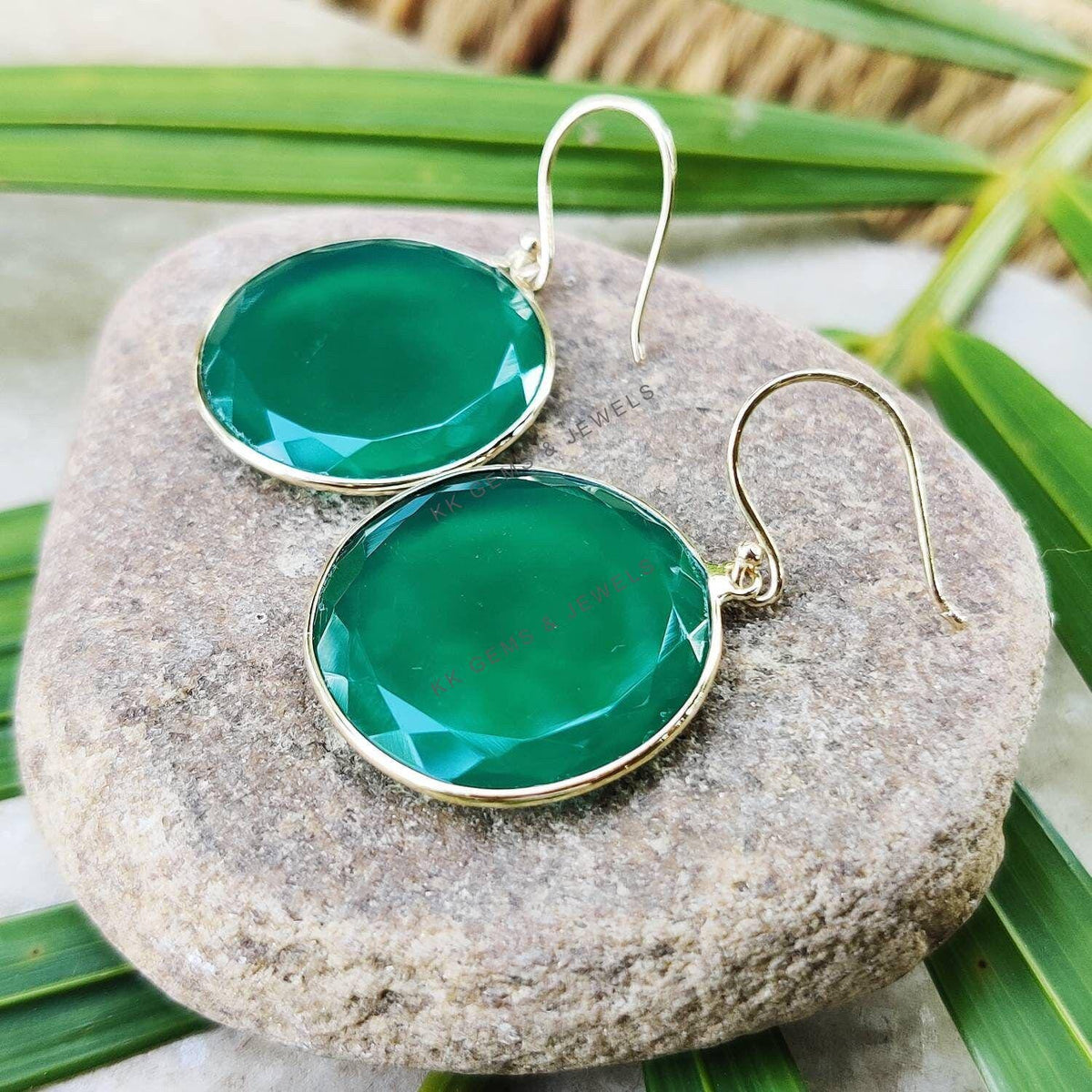 14K Solid Yellow Gold Natural Green Onyx Earrings, Round Flat Cut, May Birthstone