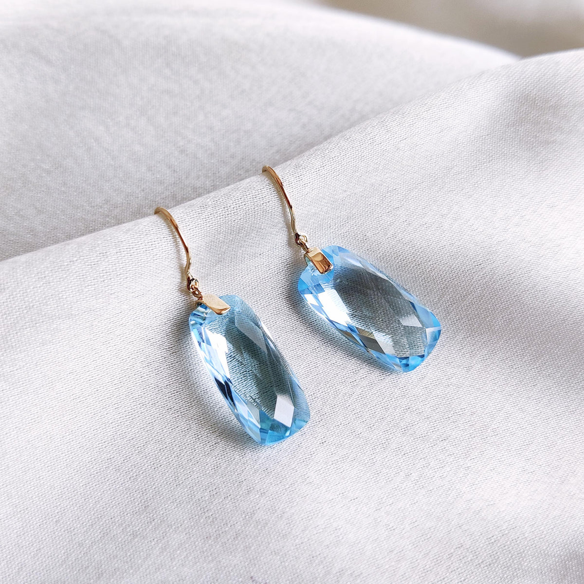 Natural Sky Blue Topaz Drill Earrings, 14K Solid Yellow Gold, December Birthstone