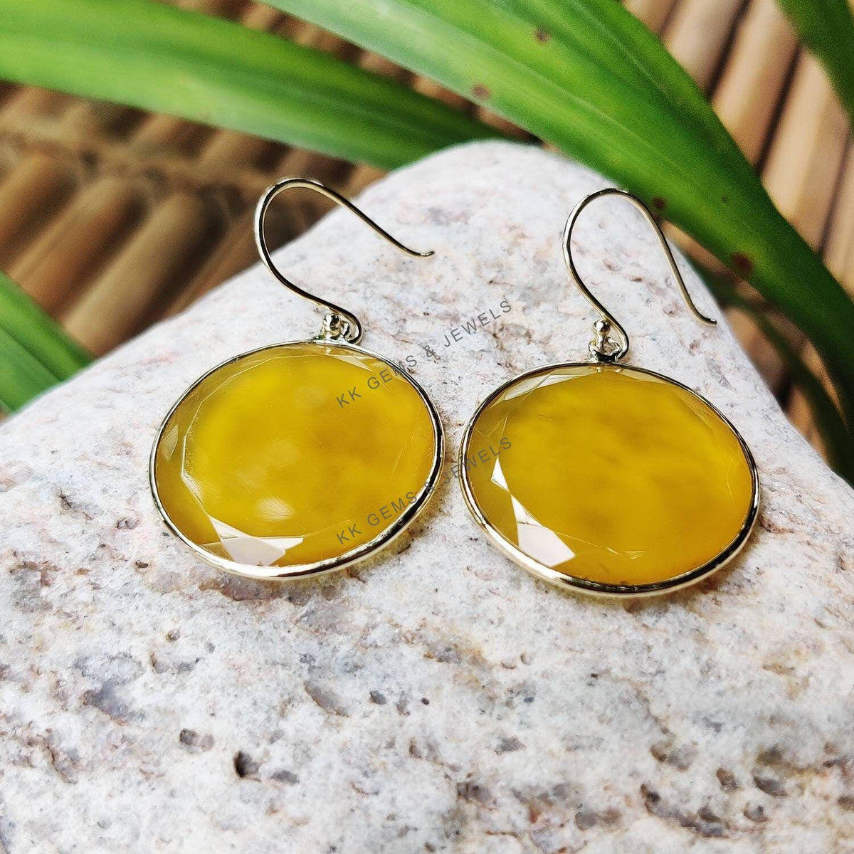 14K Solid Yellow Gold Natural Yellow Onyx Round Flat Cut Earrings, November Birthstone