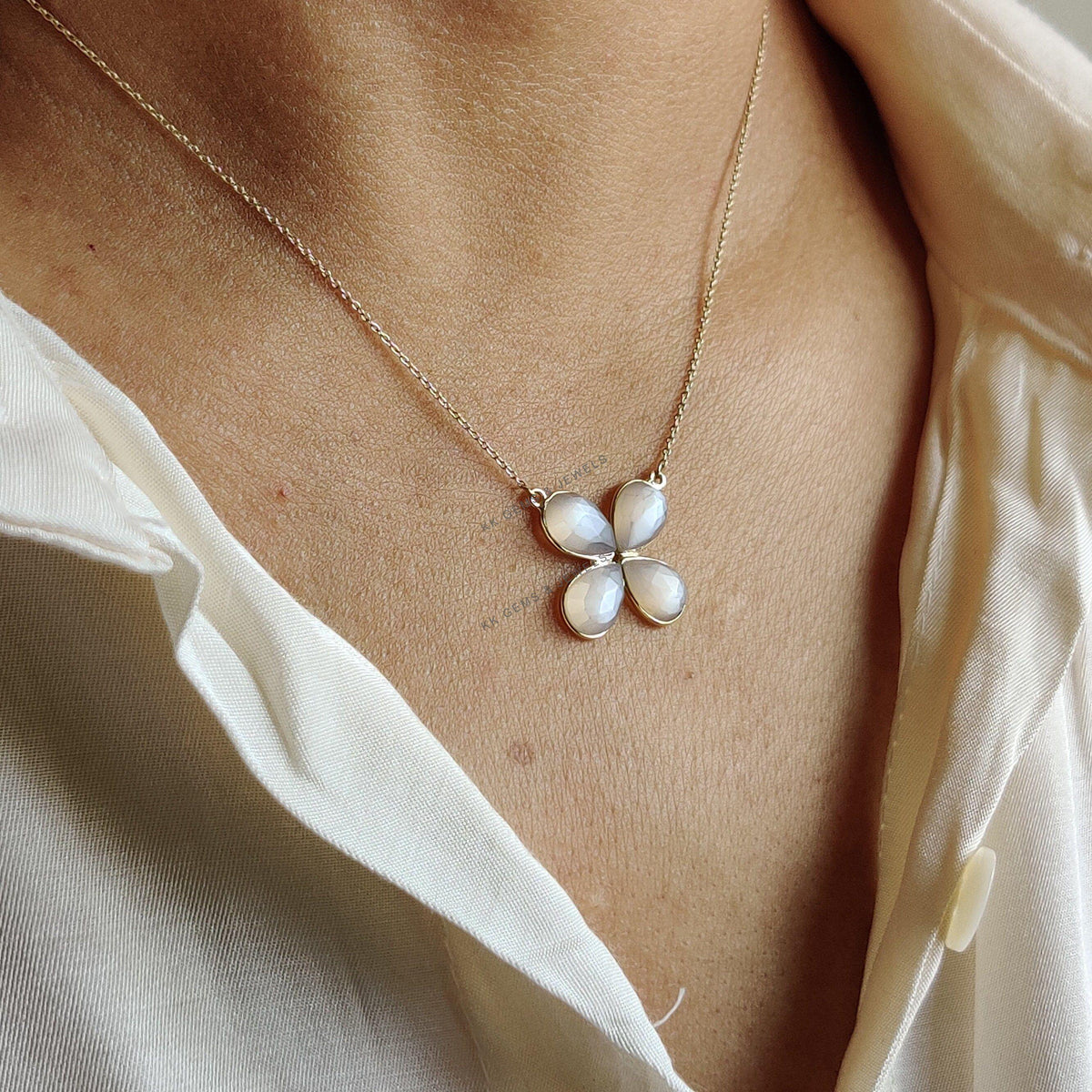 14K Solid Yellow Gold Natural White Moonstone Chain Flower Necklace, June Birthstone