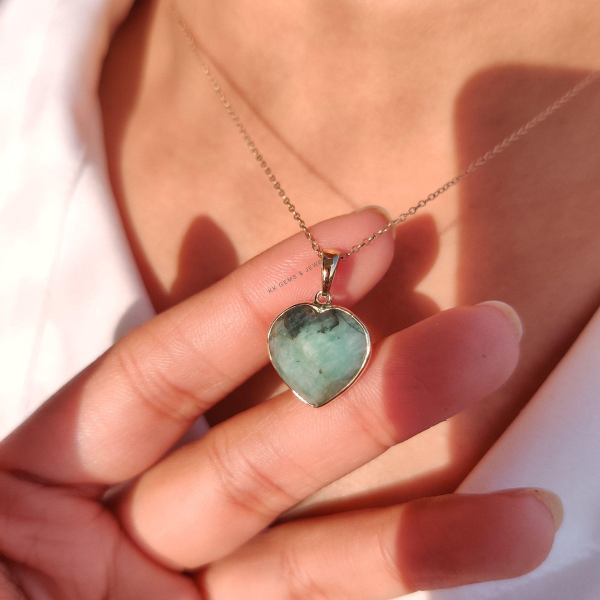 14K Solid Yellow Gold Natural Emerald Heart Pendant, May Birthstone