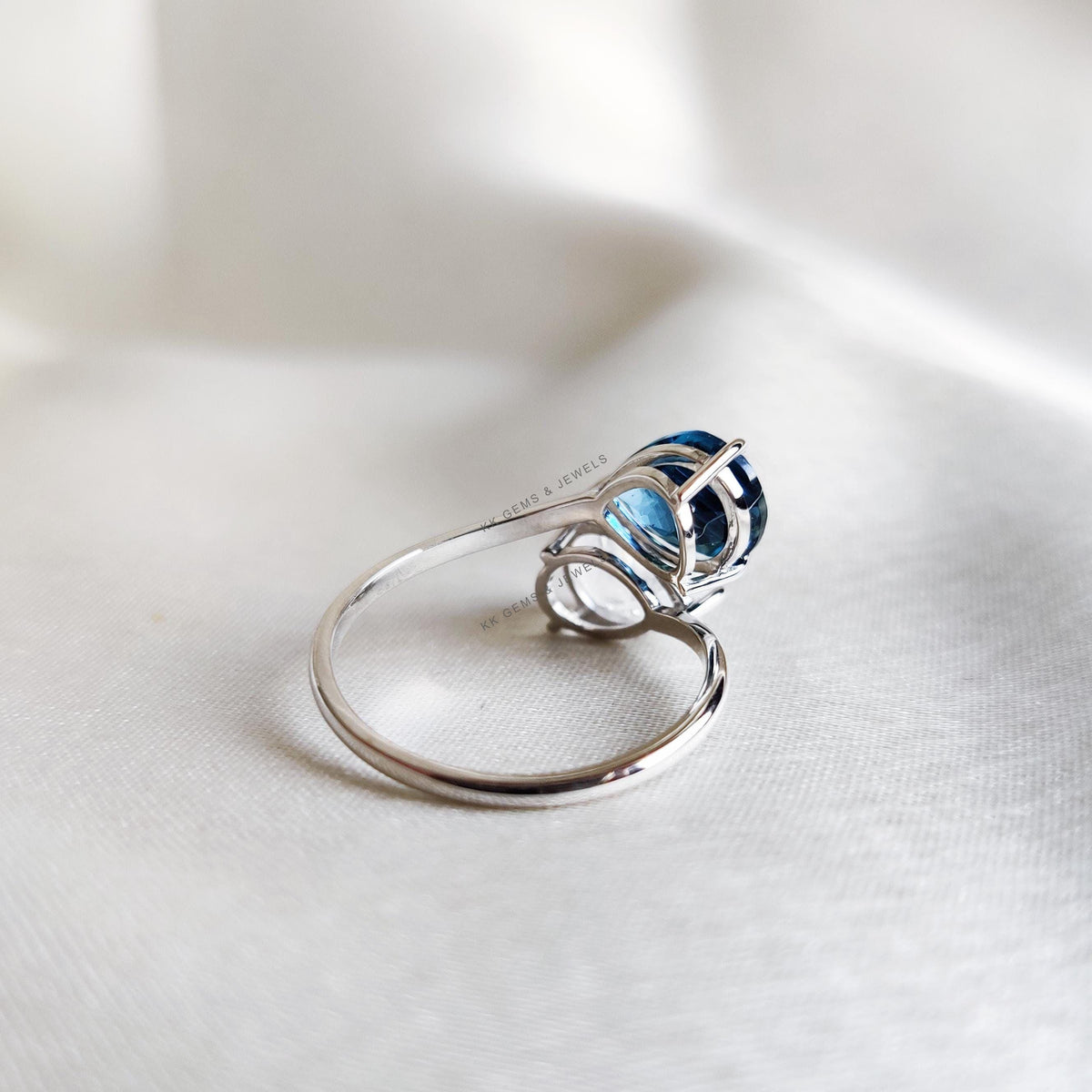 Natural London Blue Topaz & Rainbow Moonstone 14K Solid White Gold Toi et Moi Ring