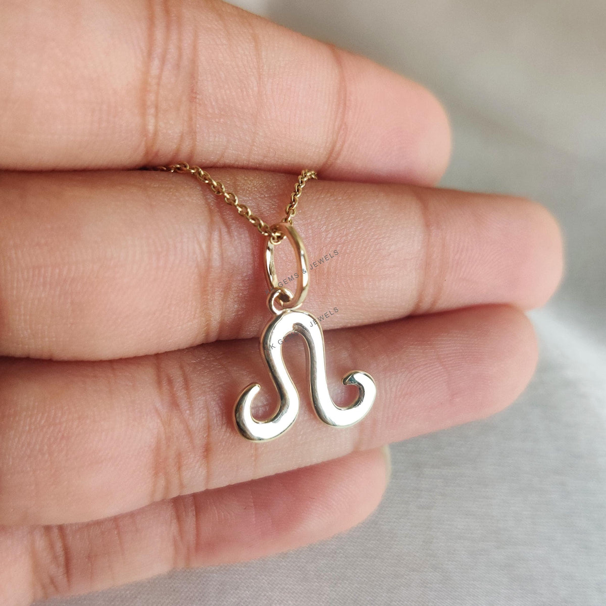 14K Solid Yellow Gold Leo Zodiac Pendant Charm