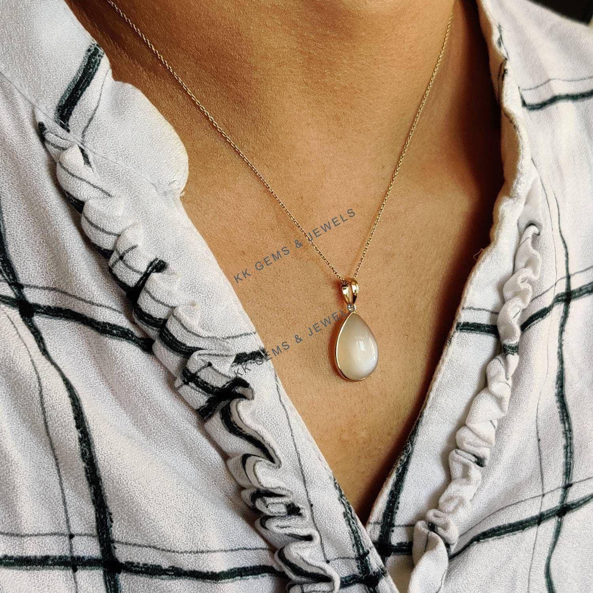 14K Solid Yellow Gold Natural White Moonstone Pear Pendant - June Birthstone
