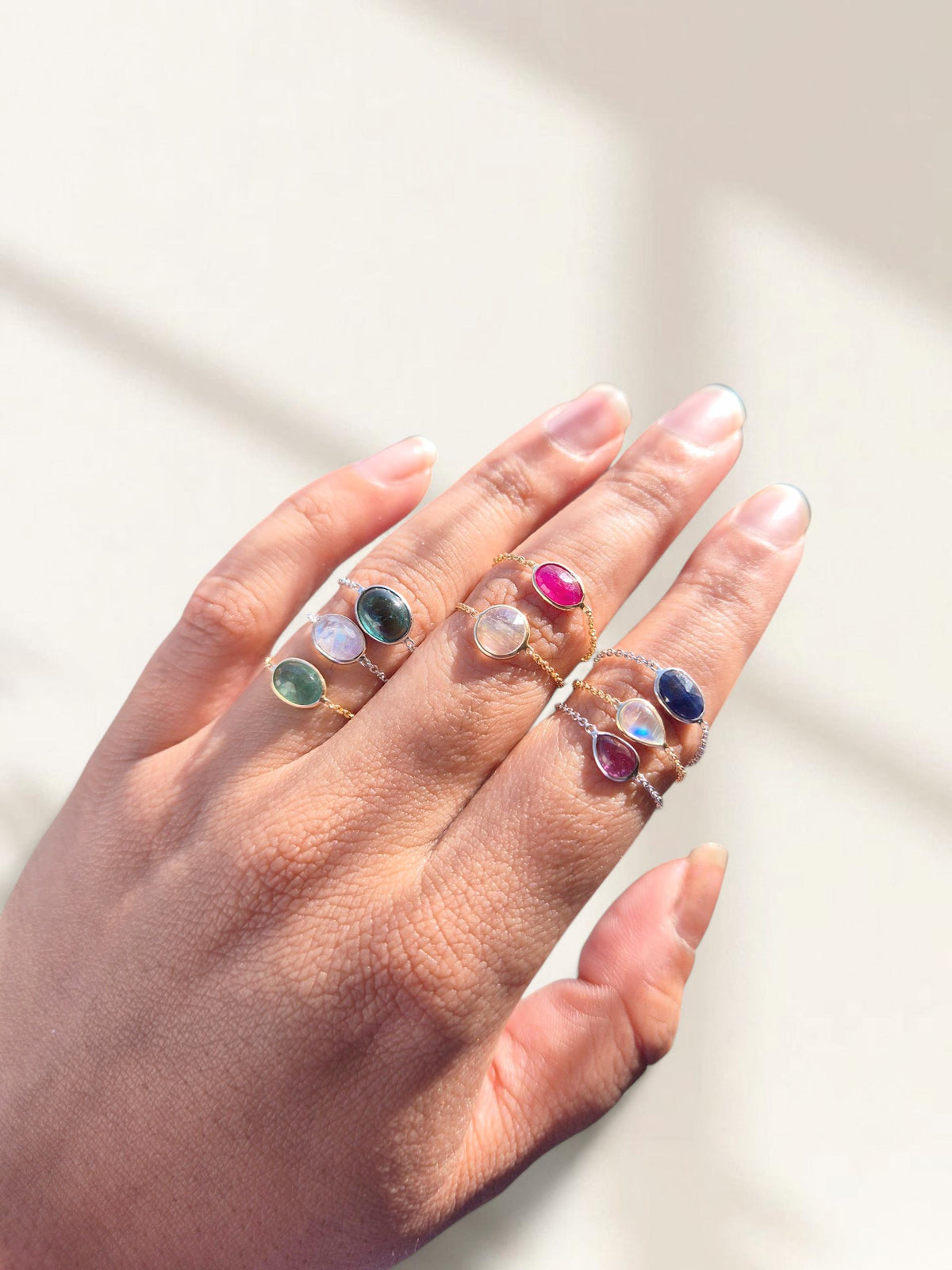 Natural Oval Cut Rainbow Moonstone Chain Ring, 14K Solid White Gold Ring, June Birthstone Ring, Christmas Present, Natural Moonstone Jewelry