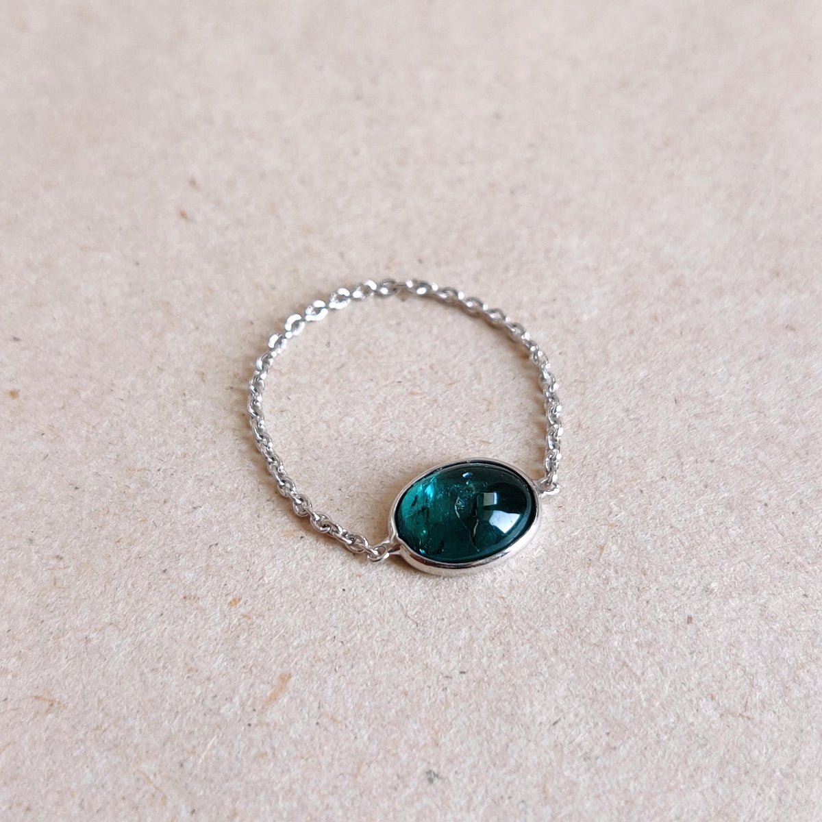 Natural Oval Green Tourmaline Chain Ring, 14K Solid White Gold Ring, October Birthstone Ring, Christmas Present, Natural Tourmaline Jewelry