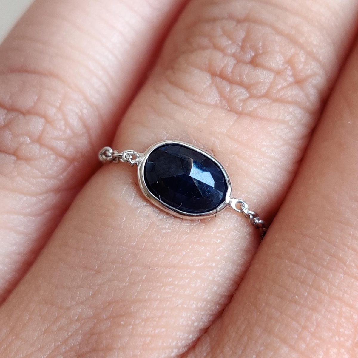 Natural Oval Cut Blue Sapphire Chain Ring, 14K Solid White Gold Ring, September Birthstone Ring, Christmas Present, Natural Sapphire Jewelry