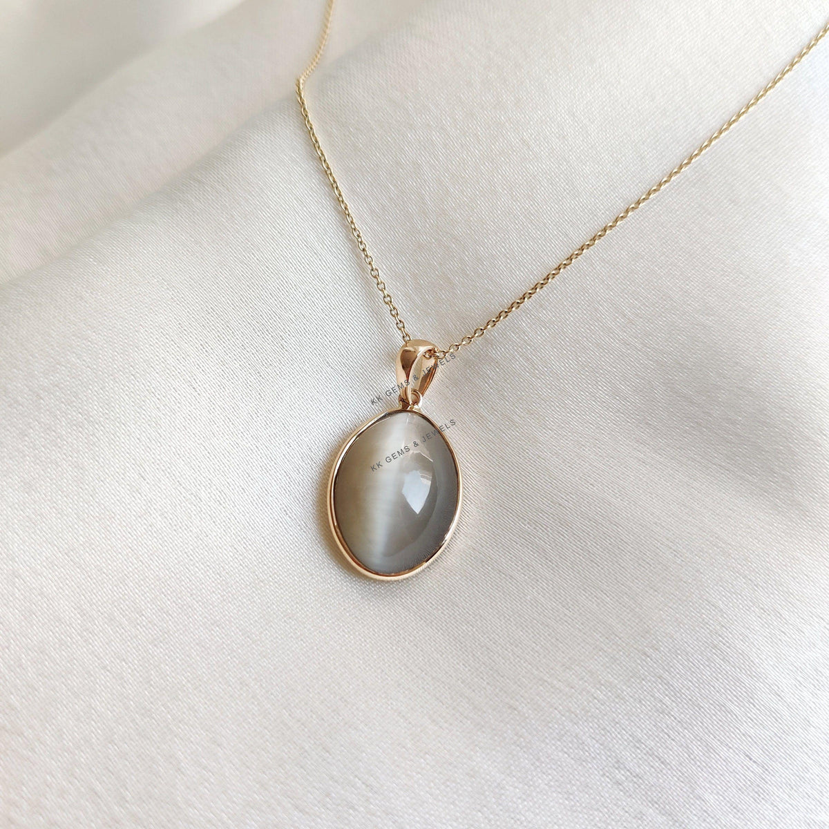 14K Solid Yellow Gold Natural Cat's Eye Pendant, June Birthstone, Oval Pendant, Christmas Present