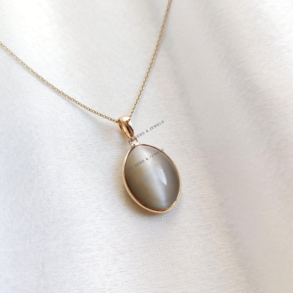14K Solid Yellow Gold Natural Cat's Eye Pendant, June Birthstone, Oval Pendant, Christmas Present